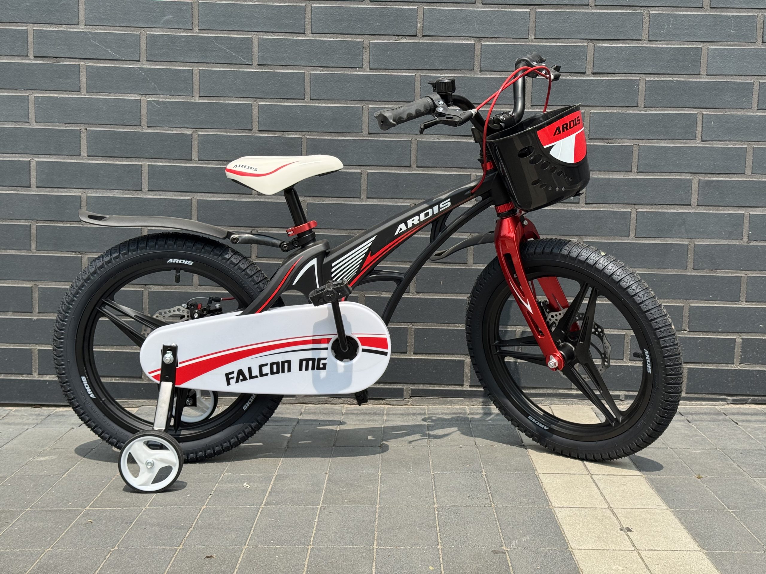 16 Ardis Falcon Чорний