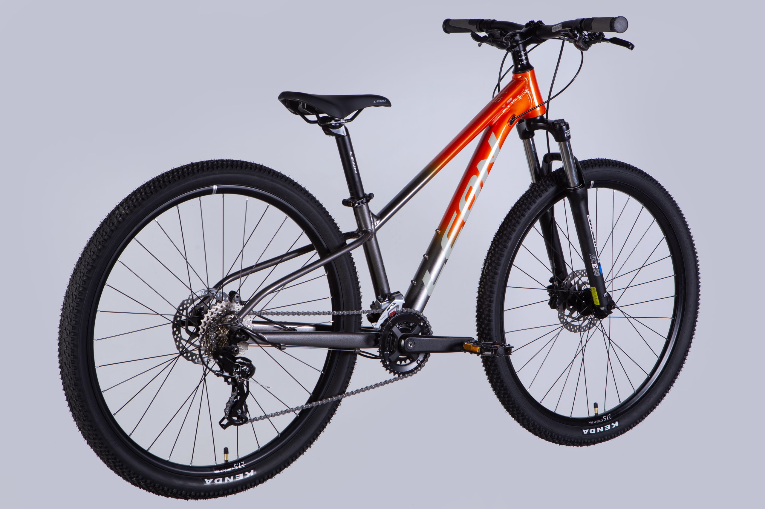 27.5 Leon XC 100 2025