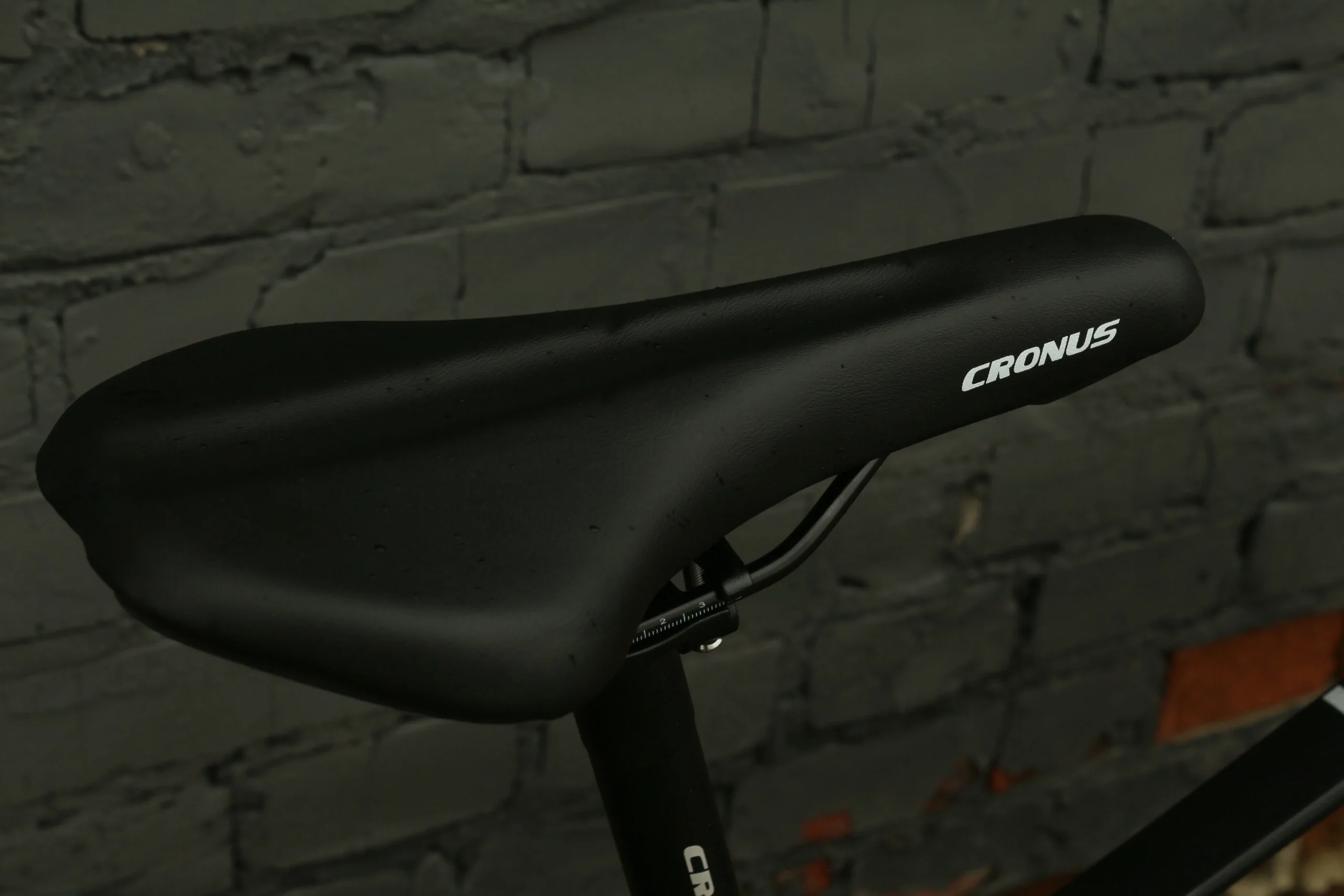 27.5 Cronus Hurricane червоно-чорний (15.5″)